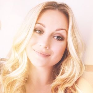 Meet your Posher, Hayley